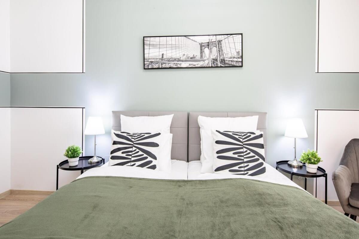 Apartmán Free Parking - Balcony - Sunny - New