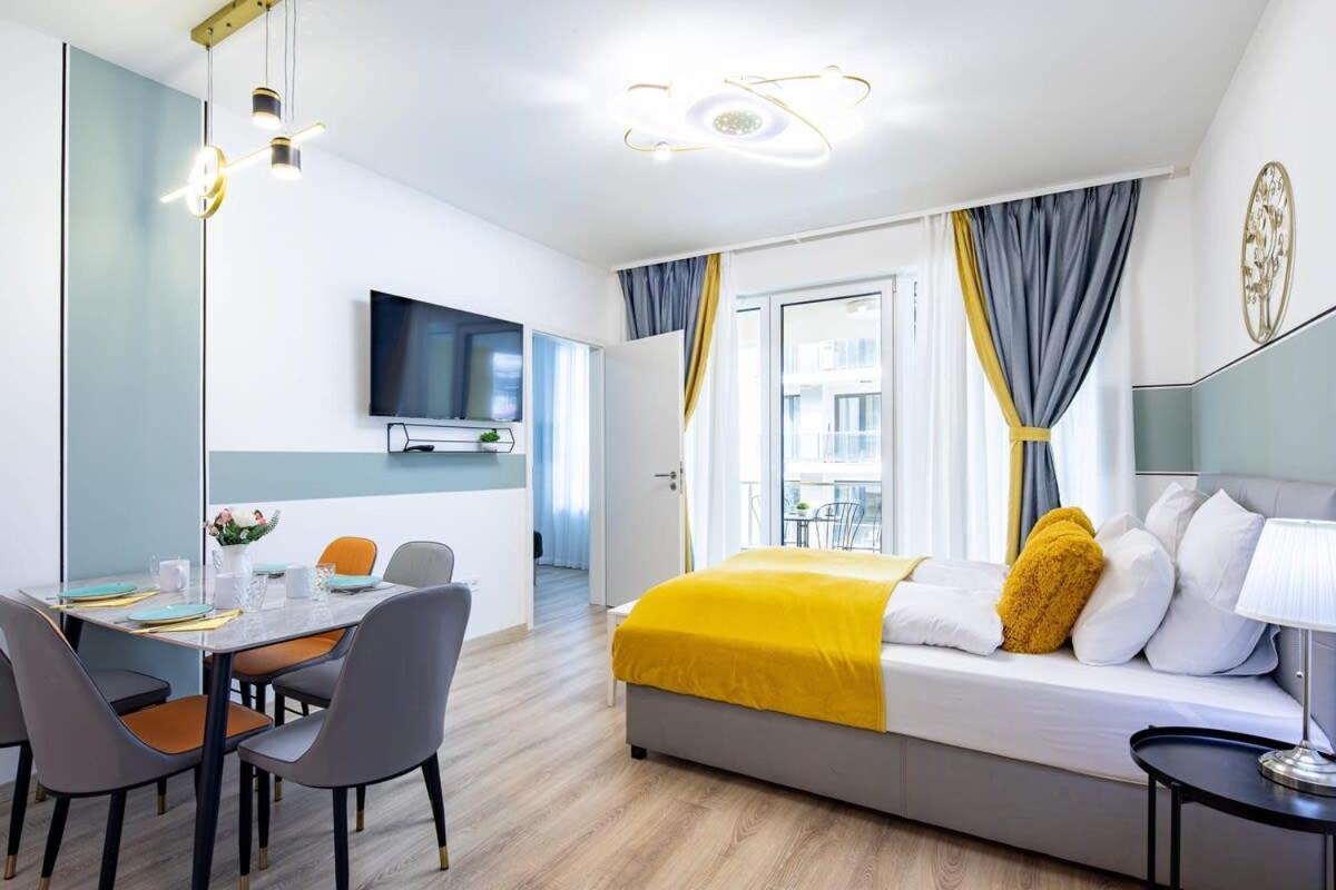 Apartmán Free Parking - Balcony - Sunny - New
