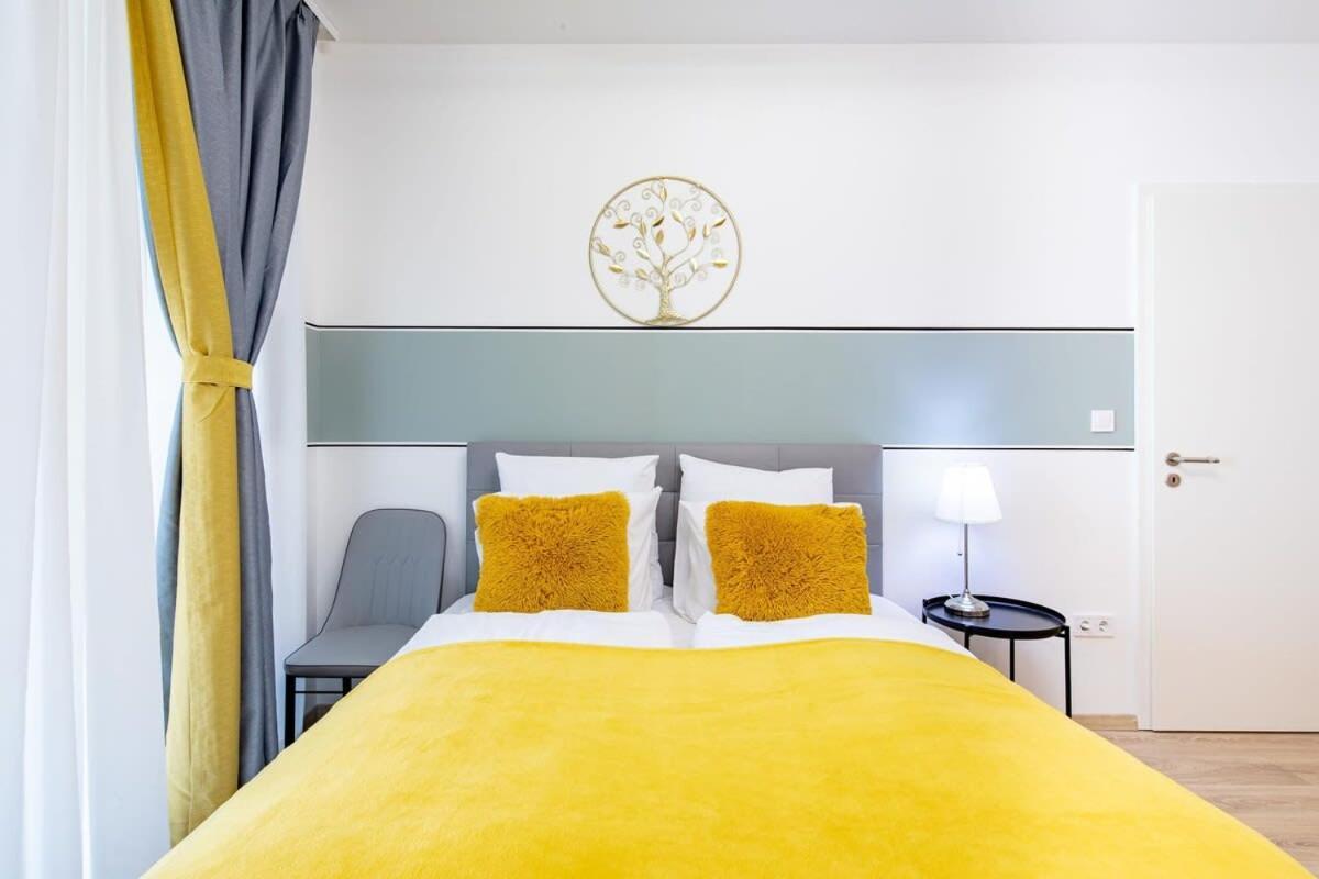 Apartmán Free Parking - Balcony - Sunny - New *