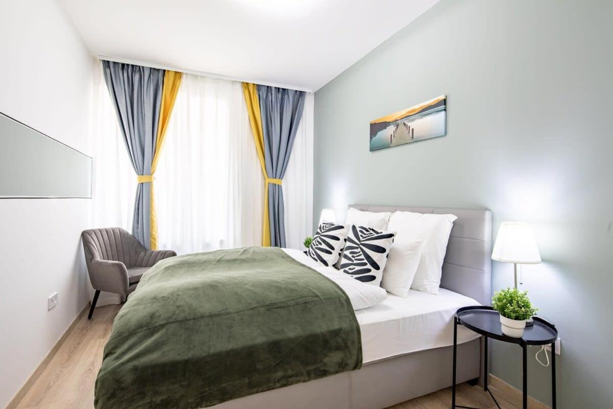 Free Parking - Balcony - Sunny - New Boedapest